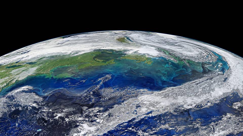 Earth horizon