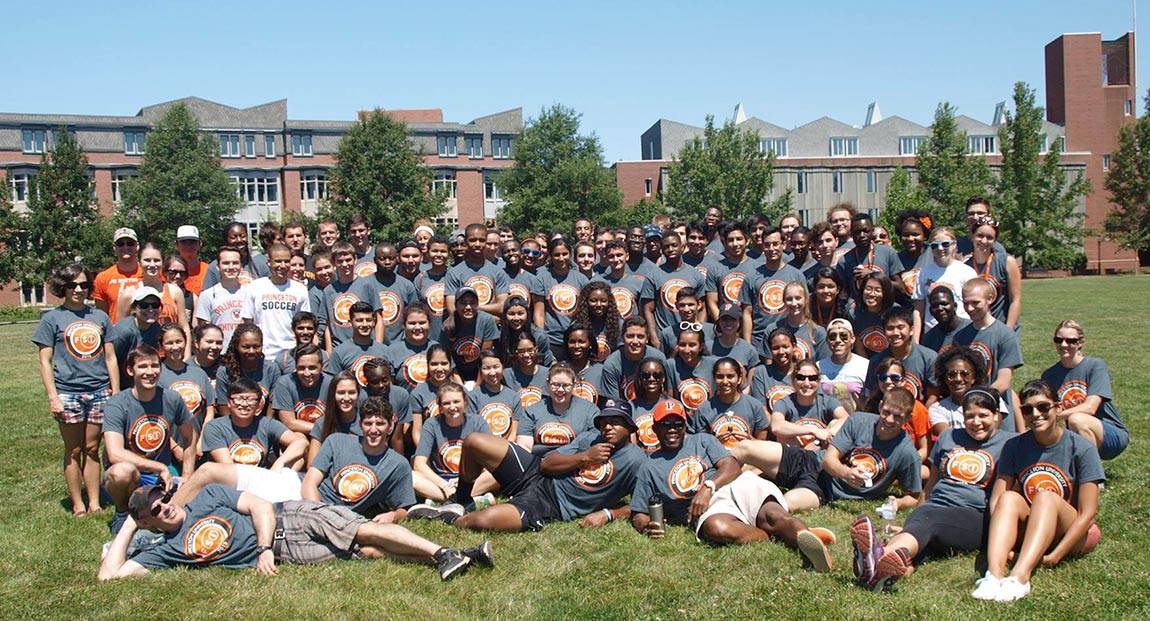 Freshman Scholars Institute (FSI) group together