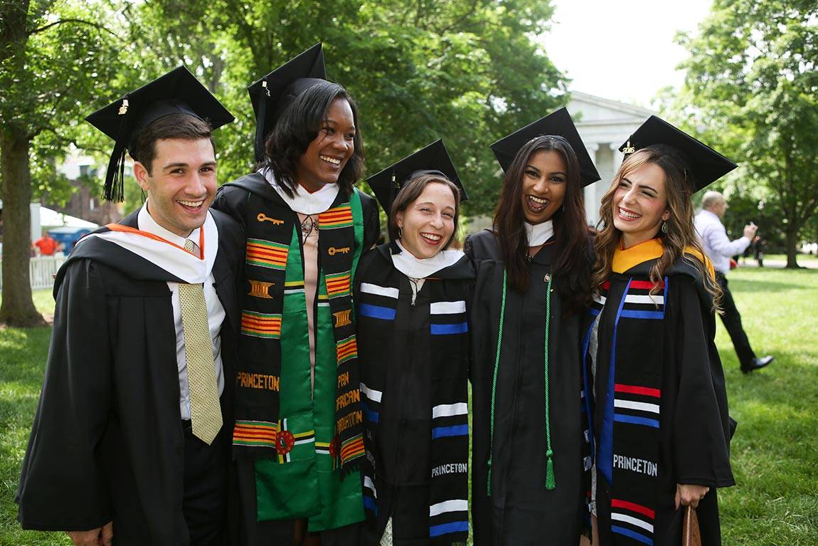 Commencement 2016 INTERIM students